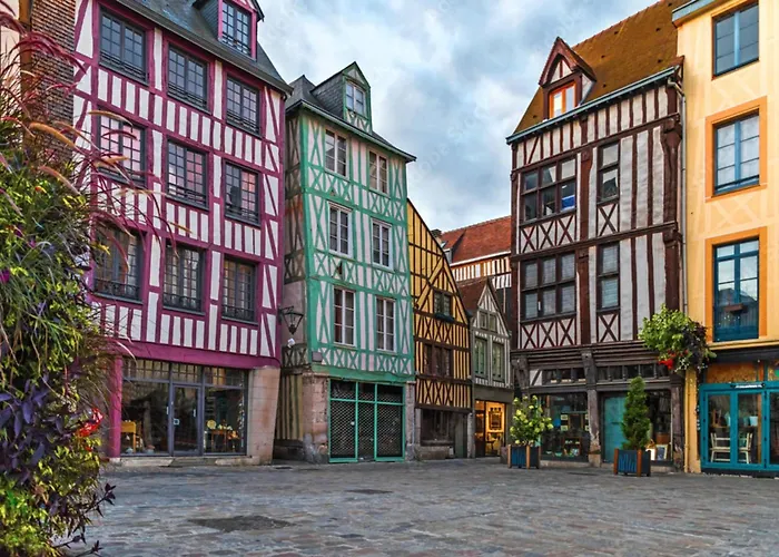 Gabriel Beau Proche De *